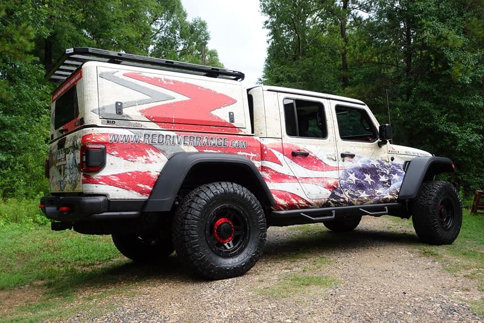 Jeep Gladiator Gladiator Glamour Shots 66E426C6-D1E6-4308-9956-0F0C0B8DE4C1
