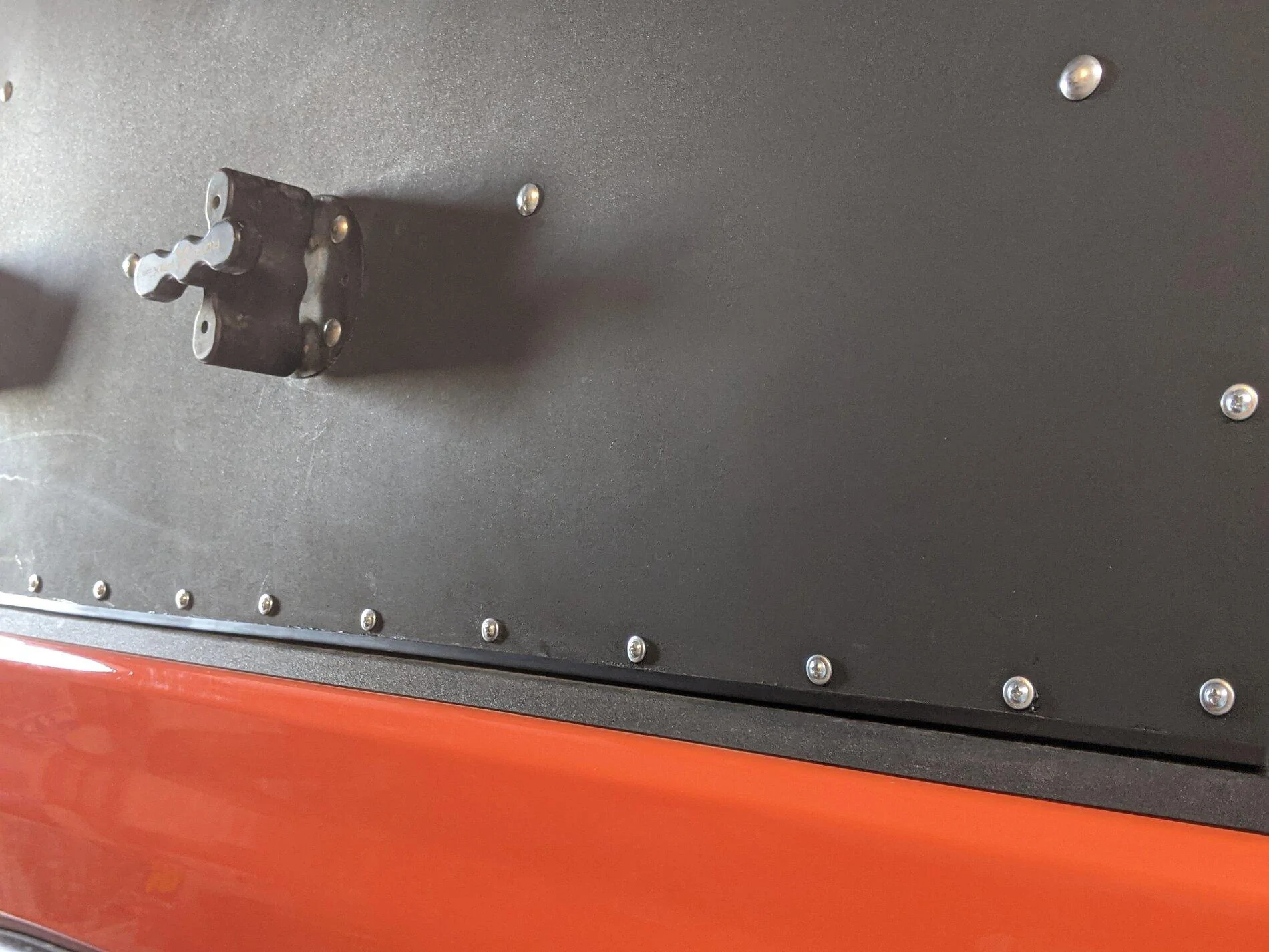 Jeep Gladiator Operation  "Cheap topper": Warning... this is in process... PXL_20210707_015822034