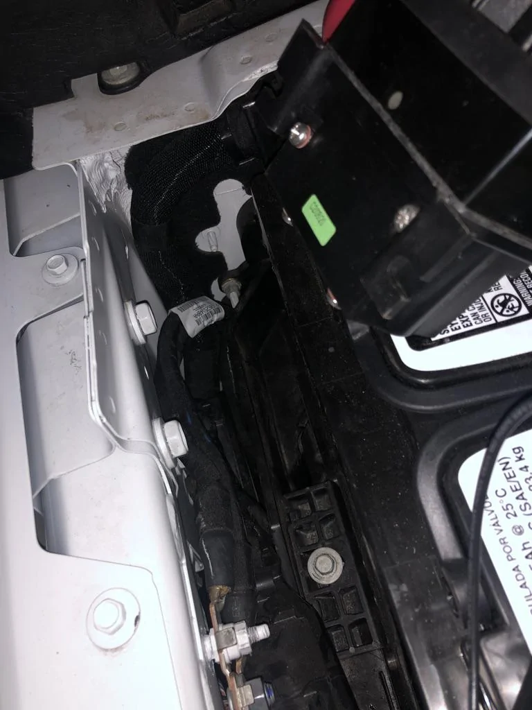 Jeep Gladiator What to cover hole on top of Zeon 10s after Control Pack Relocation? 1F2F63BD-D393-4C2C-86EF-0C5F3C832BC1_1_105_c