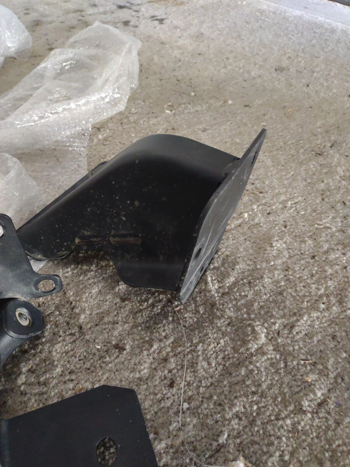 Jeep Gladiator Installing Mopar Rear Bed Rock Rails on Overland and Sport Gladiators 16256797557932805874963006843307