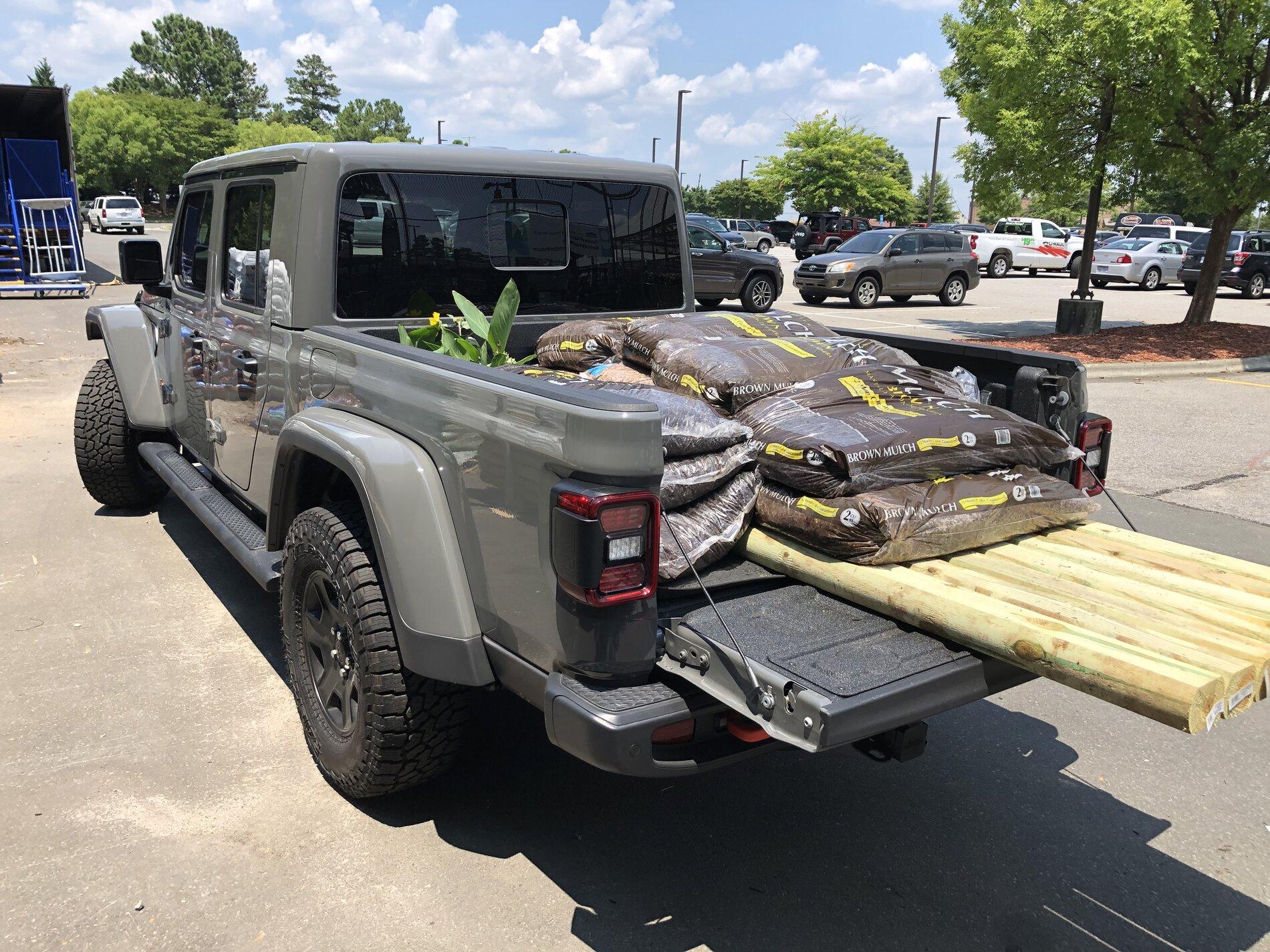 Jeep Gladiator What did you HAUL in your JT today? IMG_6126[1].JPG