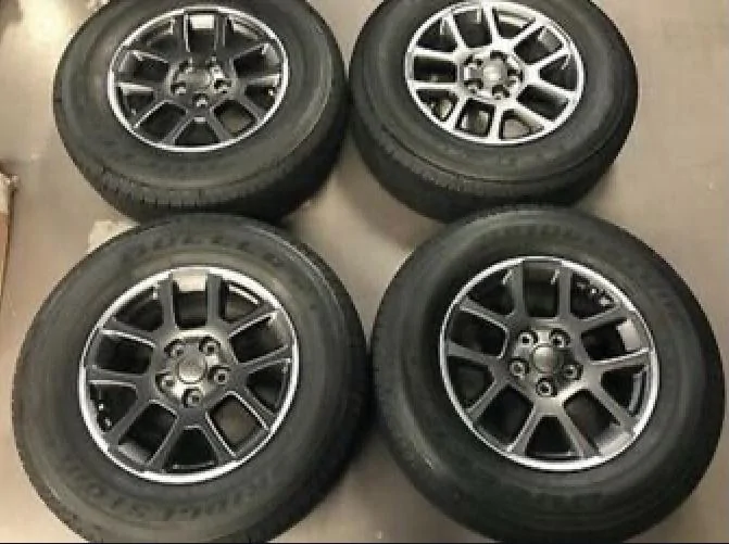Jeep Gladiator PRICED TO SELL OVERLAND WHEELS BF964617-1362-49E5-B28F-82EAD4A8B103