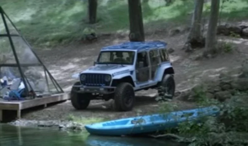 Jeep Gladiator Jeep Teases All-Electric Wrangler "Freedom" BEV ⚡️ Screenshot_20210709-092250_Chrom