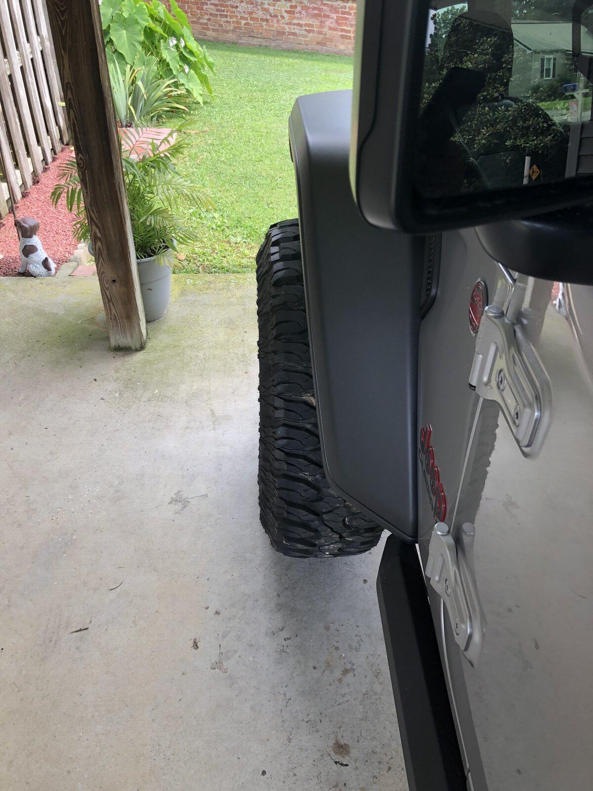 Jeep Gladiator Lets see your wheel poke D28BC349-A5D9-495B-B806-CAADB6DDA25D