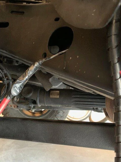 Jeep Gladiator ARB Twin w/813 Behind Rear Seat Mount install fish to front of fram