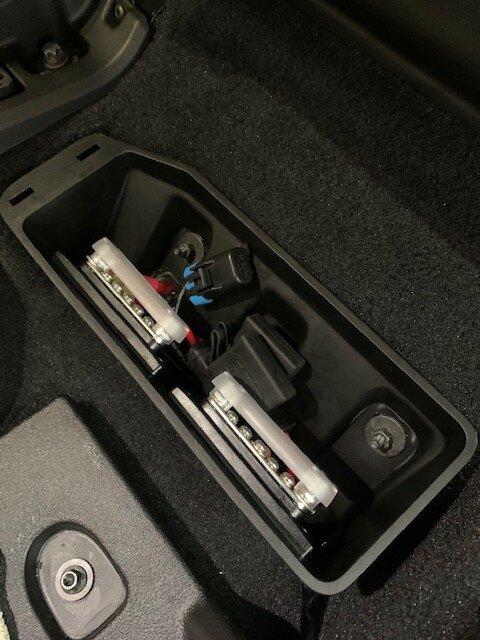 Jeep Gladiator ARB Twin w/813 Behind Rear Seat Mount install buss box