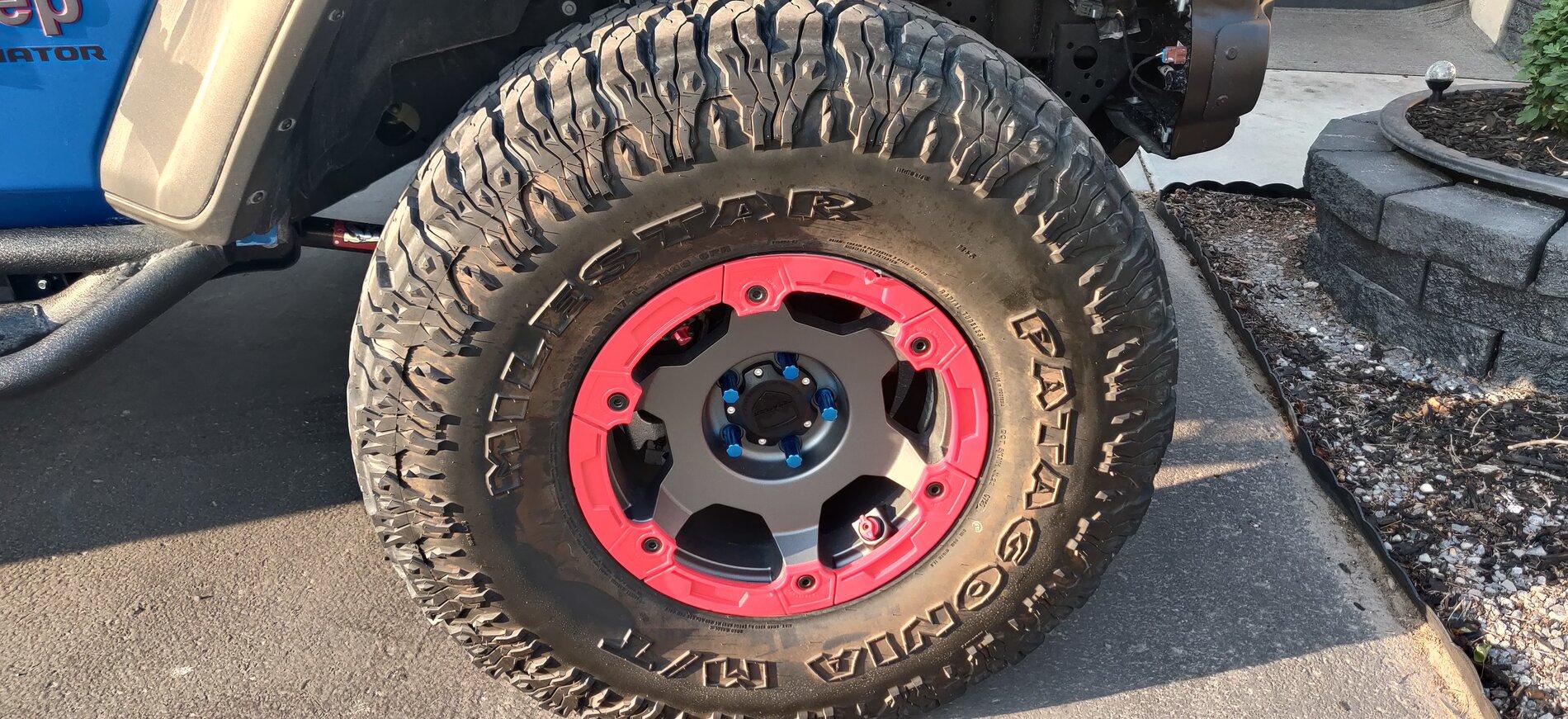 Jeep Gladiator What do you guys think of red wheels with the pearl blue IMG_20210616_194938