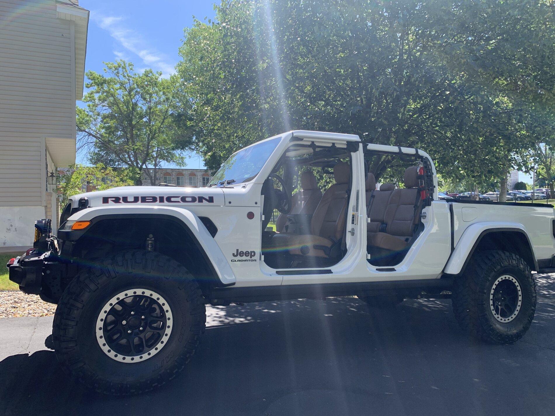 Jeep Gladiator Who else is running Topless but keeping the Freedom Panels on? 7308BADA-87EC-4337-91E6-16BDD7F6BA6B