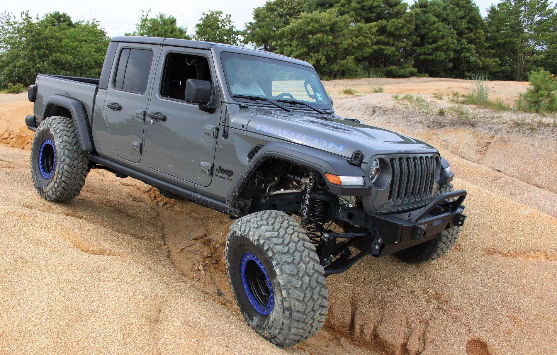 Jeep Gladiator STING GRAY Gladiator JT Club flex 2.JPG