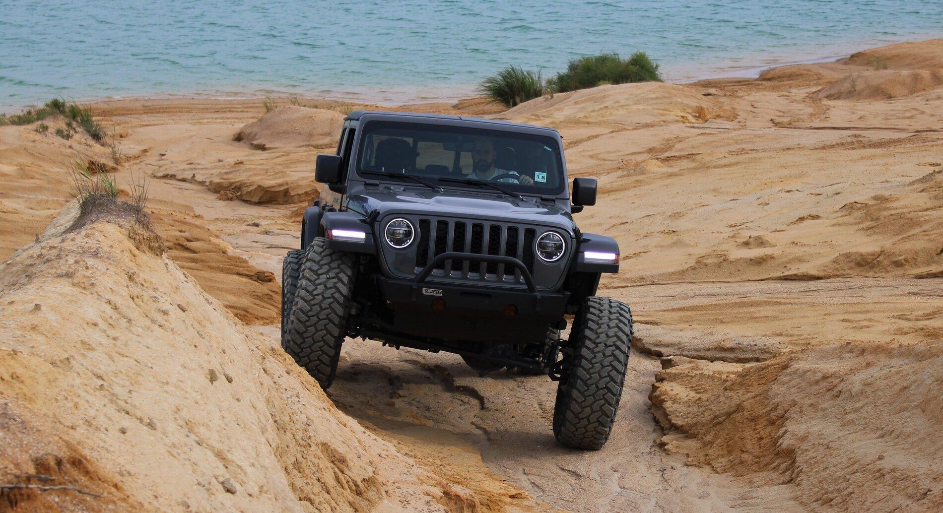Jeep Gladiator From Taco to JTR and 40s! pretty.JPG