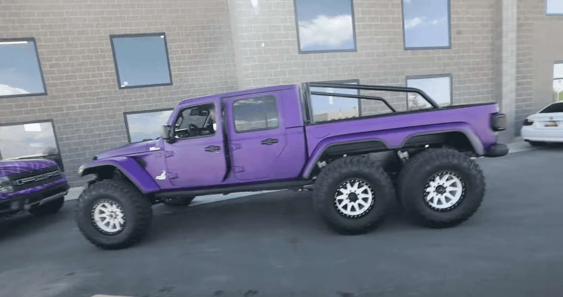 Jeep Gladiator 813 Fabrication & Design Behind the Seat Compressor mount in Stradman's 6x6 Hellesaurus! Screen Shot 2021-07-09 at 8.40.16 PM