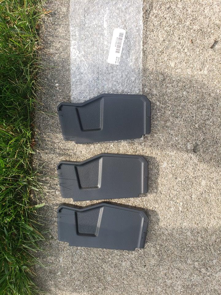 Jeep Gladiator QUESTION: What are these two components? glad pic plastic panels unknown 214612816_2822044491346189_1428865749418438551_n