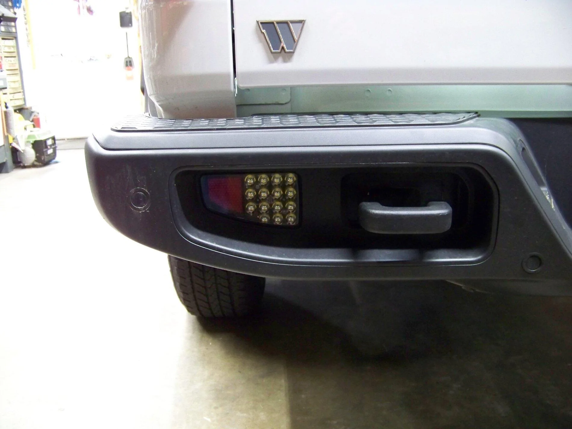 Jeep Gladiator ORACLE LIGHTING Rear Bumper LED Reverse Lights install 100_7437