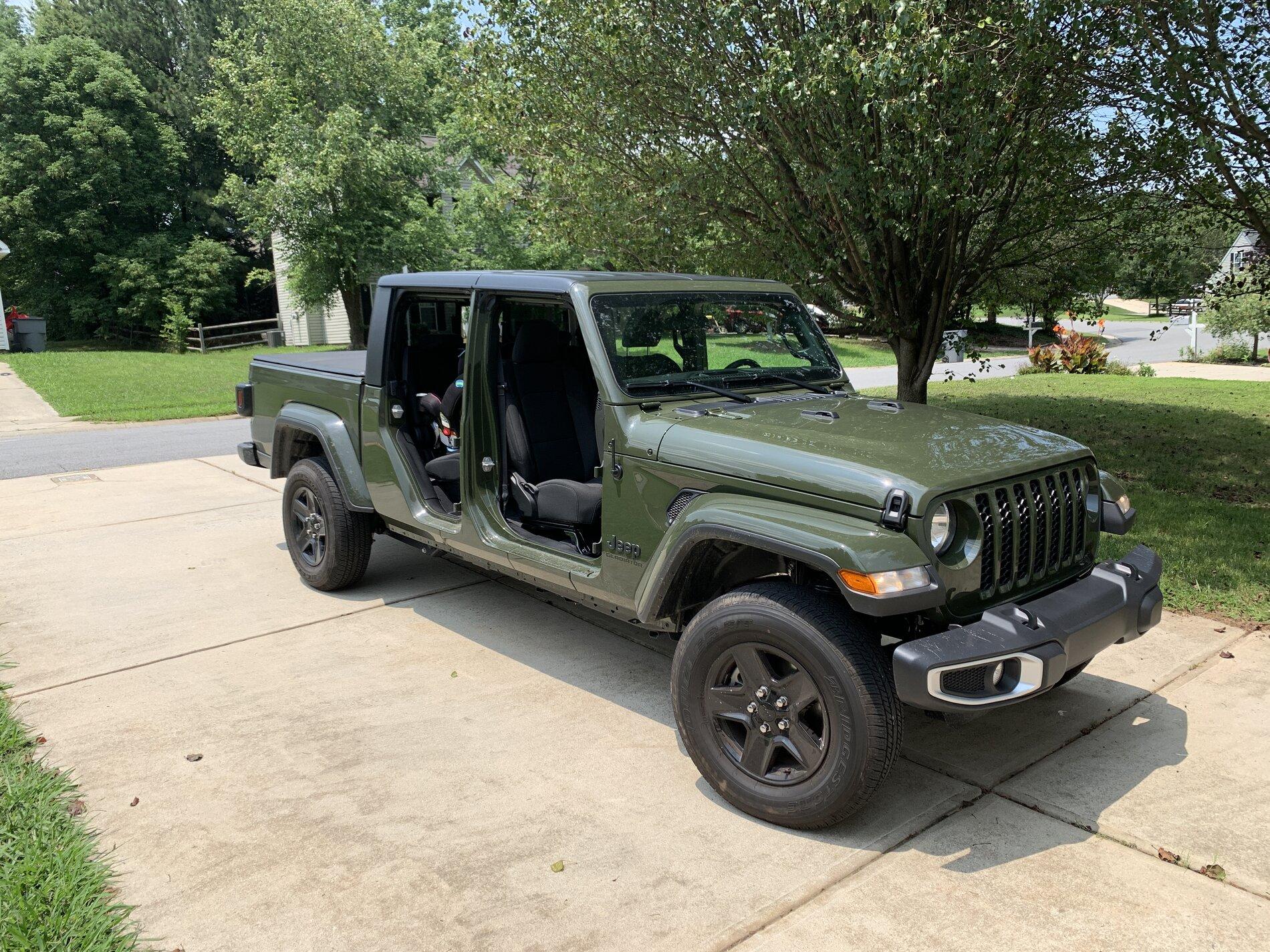 Jeep Gladiator Love your JT? Post here! 13AB3BE3-263F-4C75-AA8D-7F988FA8B82E