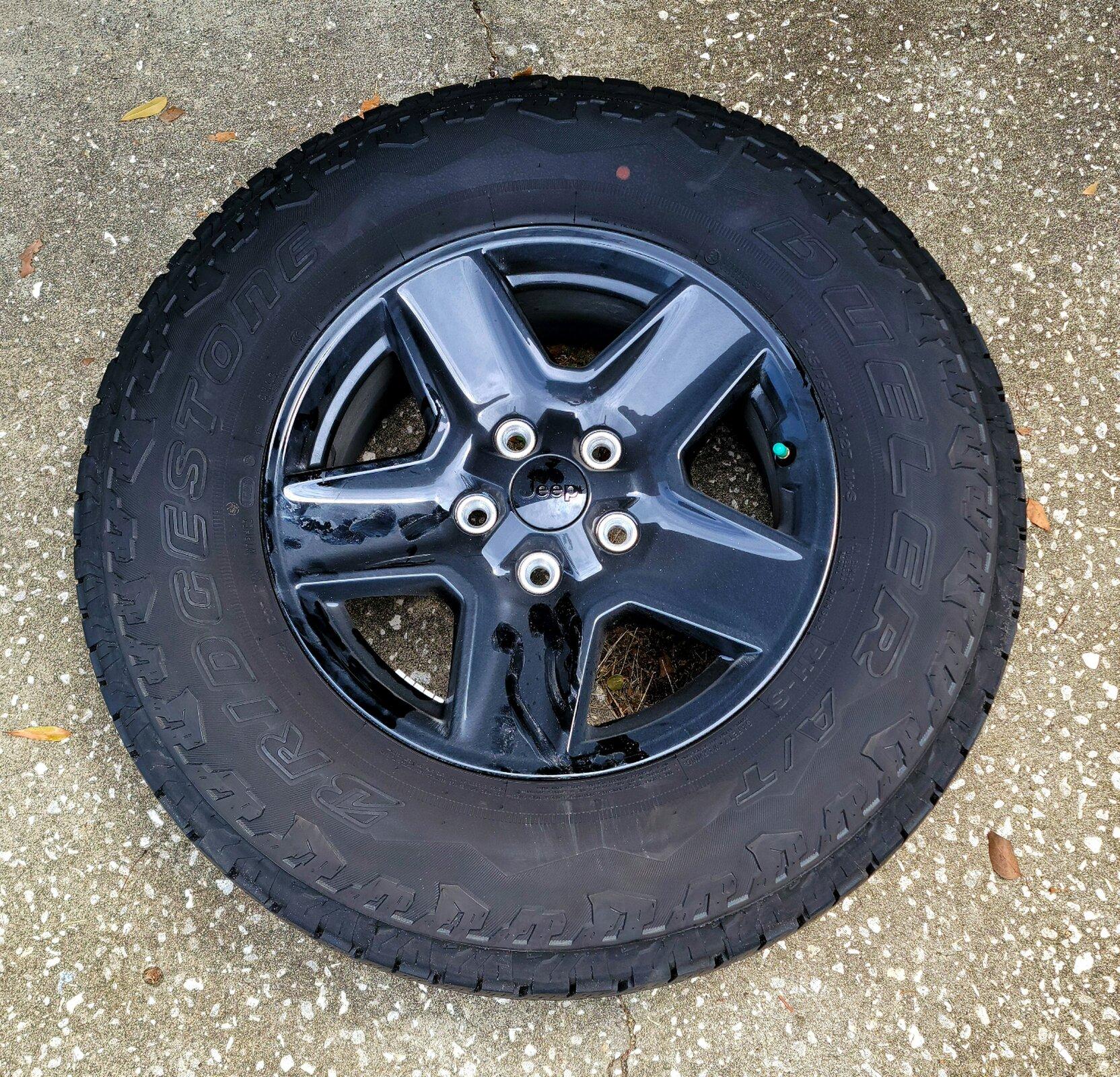 Jeep Gladiator Gladiator Sport Wheels and Tires 20210711_120134