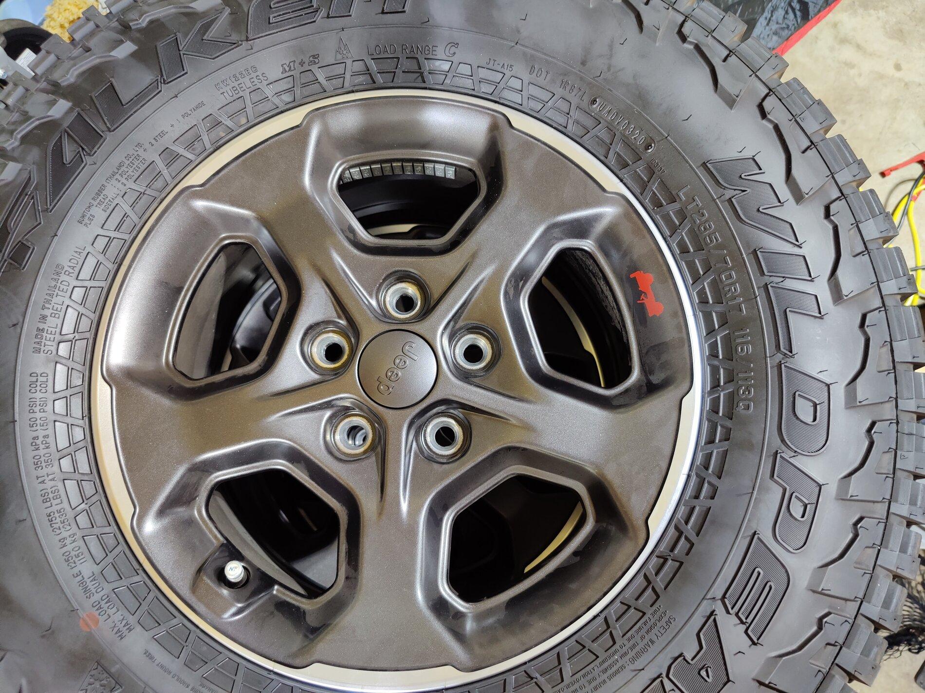Jeep Gladiator OE Rubicon wheel/falken A/T, TPMS and lug nuts IMG_20210617_195730