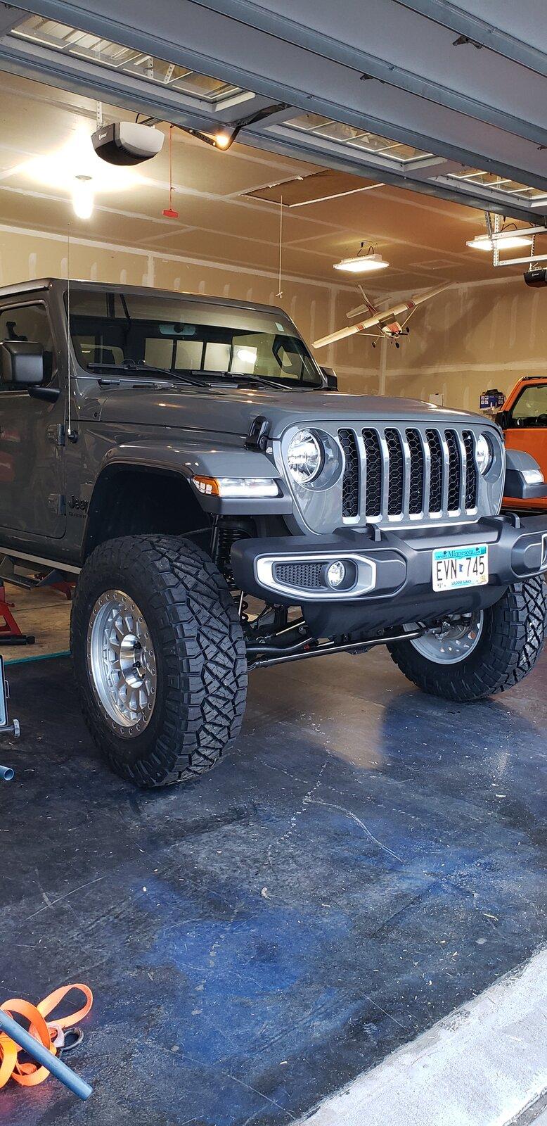 Jeep Gladiator Lets see all those Gladiators with lifts and bigger tires! Front pic