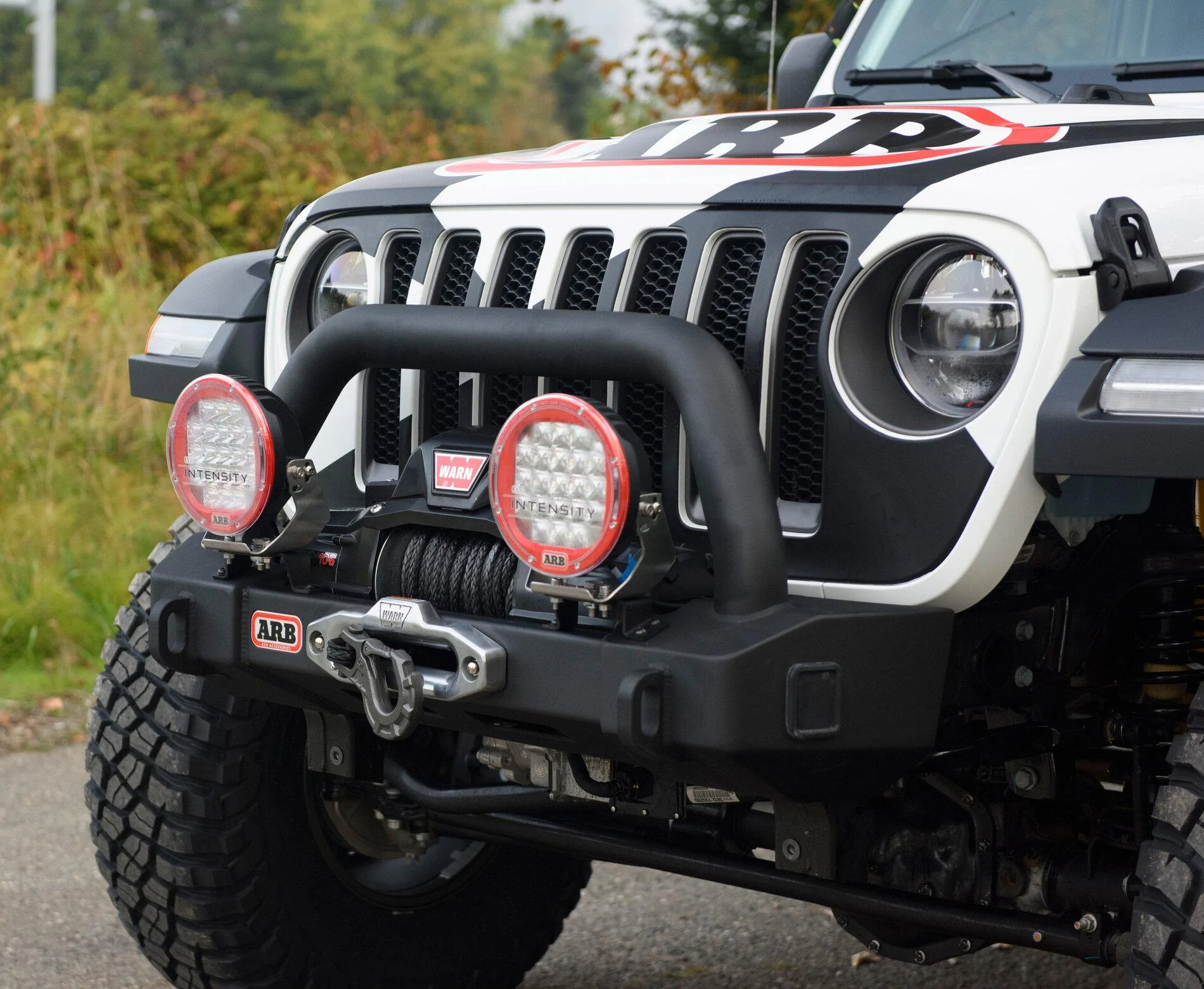 Jeep Gladiator Yet Another Bumper Conundrum luxe-stubby-front-bumper-JL-front-side-angle-clos