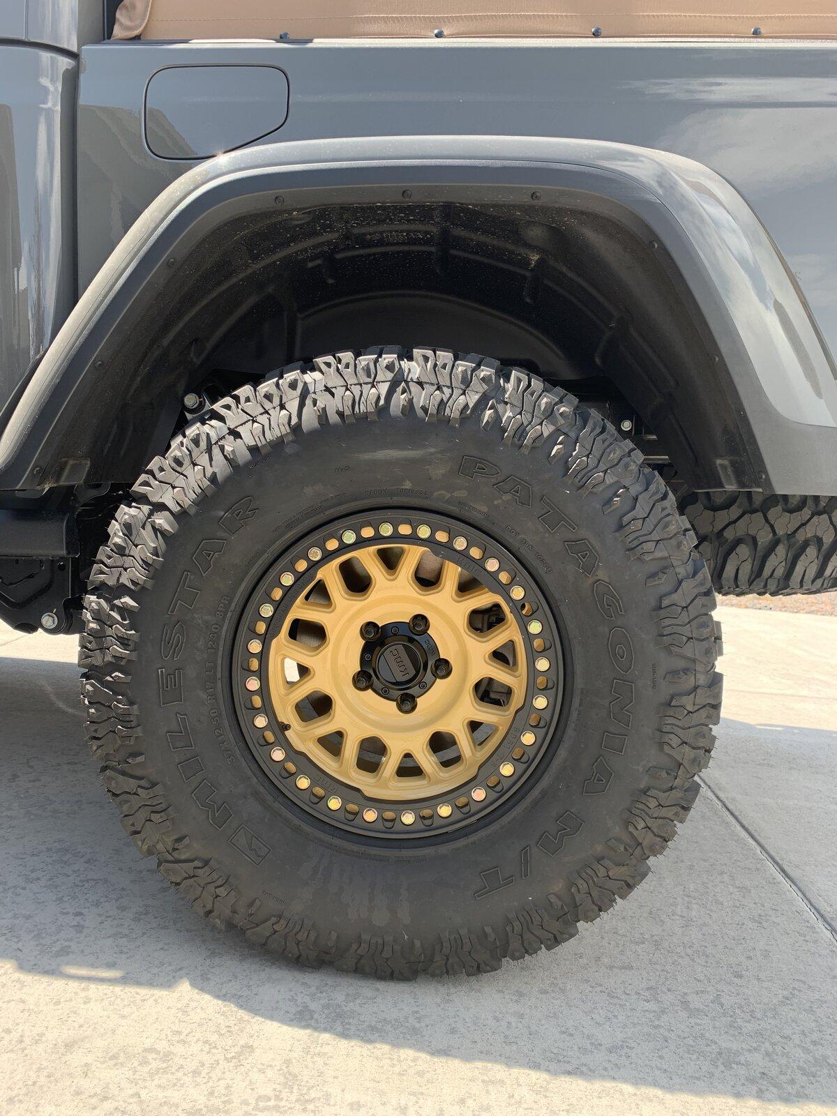 Jeep Gladiator Black is played out, let's see some colored rims BAEE17DC-1E40-4F7F-9CDD-130491ACC469