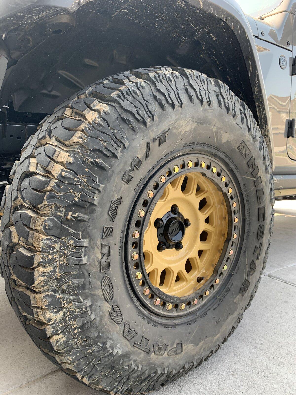 Jeep Gladiator Black is played out, let's see some colored rims CF1F1B13-ED70-4280-82B7-45AEA496FBB9