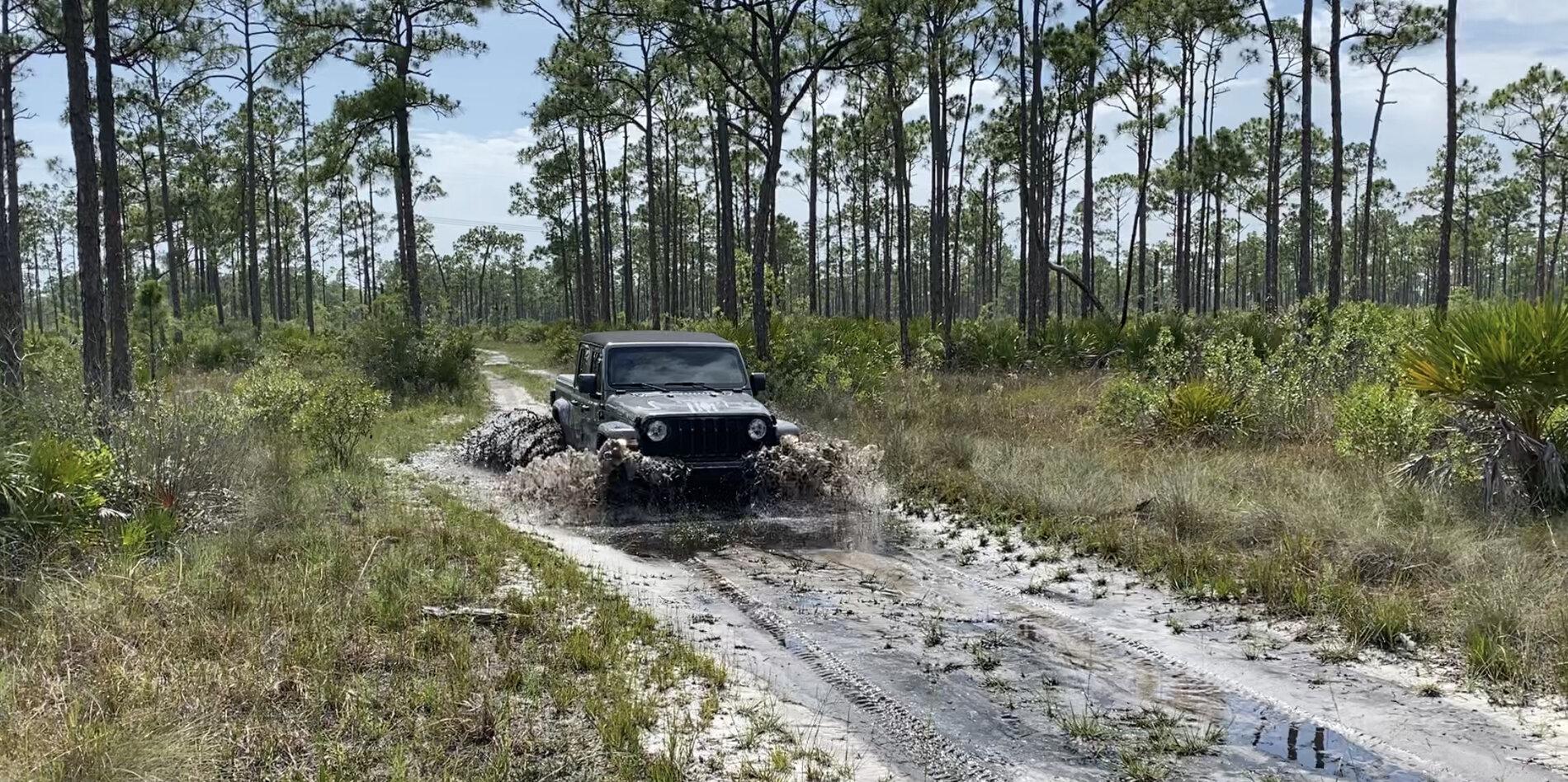 Jeep Gladiator The Philistine thread - non-lifted Gladiators and not likely to be, either F6CEB12A-7CEA-48D5-B1A1-E594F3A00B34