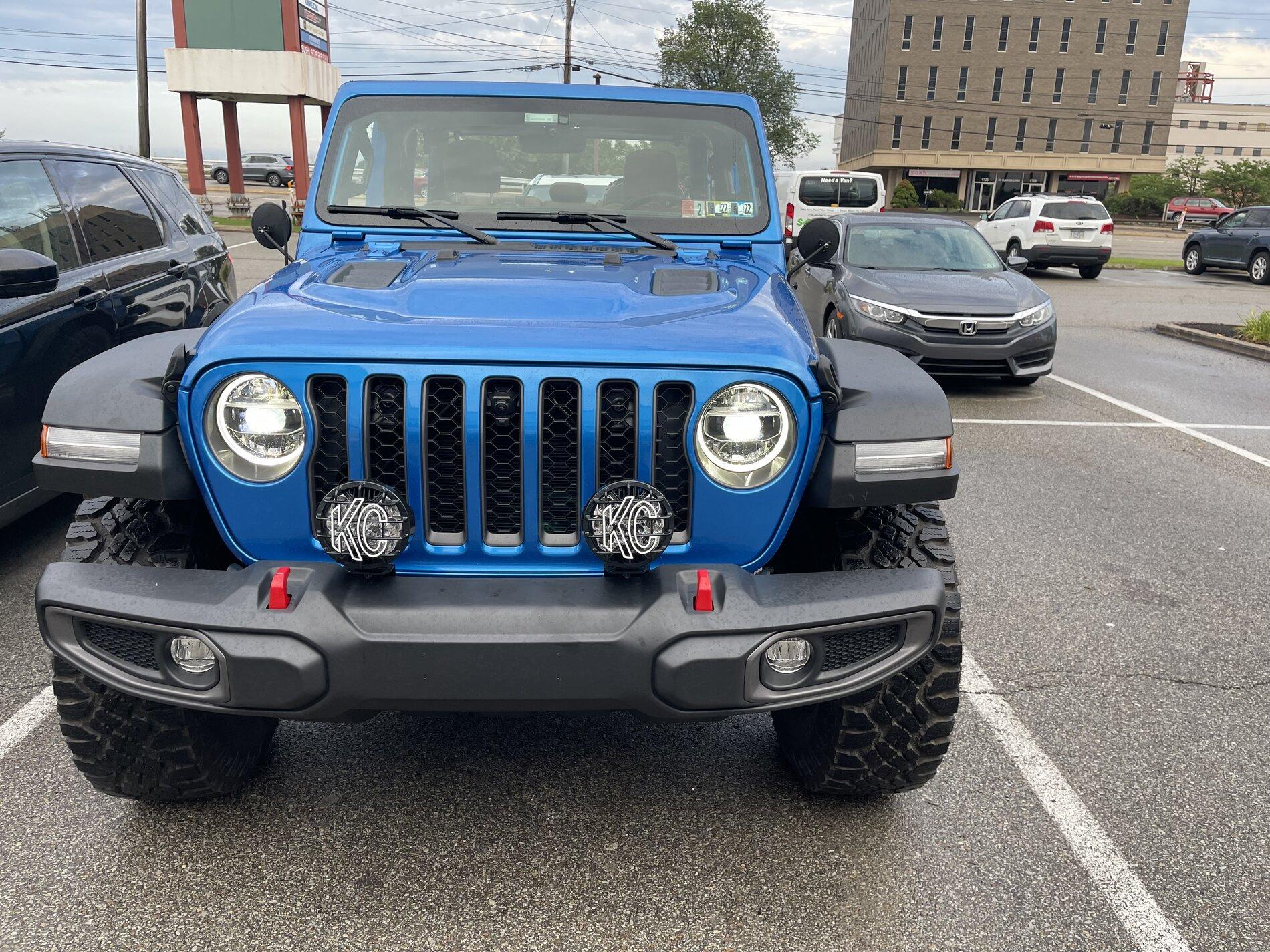 Jeep Gladiator Hydro Blue JTR 6spd Build Thread kclights
