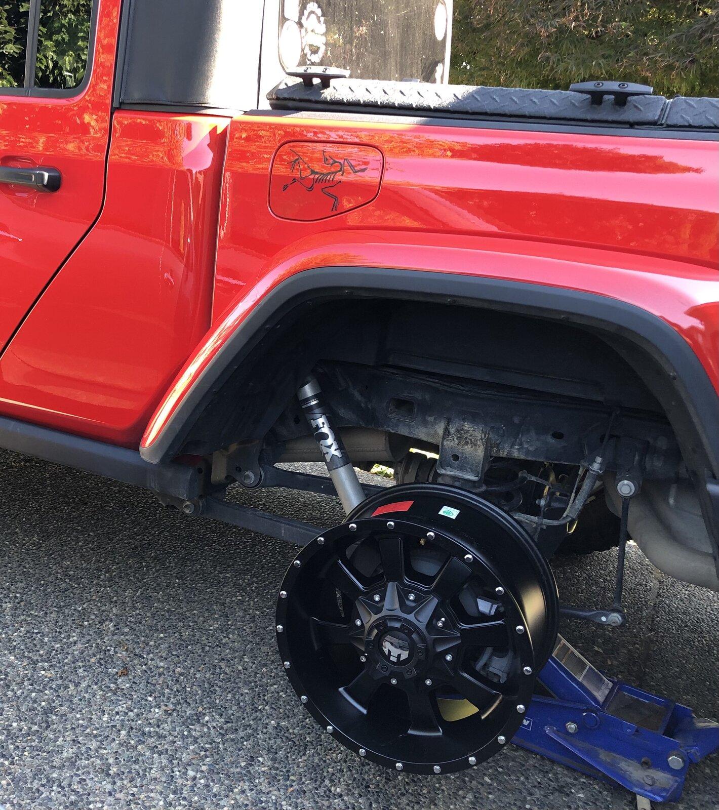 Jeep Gladiator Wheels?! Wheels?! Wheels?! 3731BA65-096A-429A-906A-F8B40CAA666E