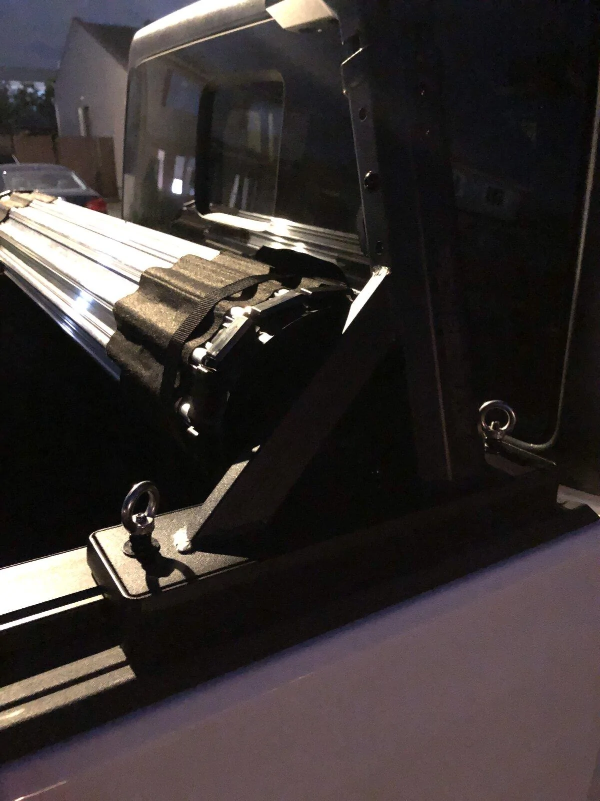 Jeep Gladiator BAK x4 Revolver rolling tonneau Install and review 4430C4D1-486D-43B3-8466-C199AAF746F0