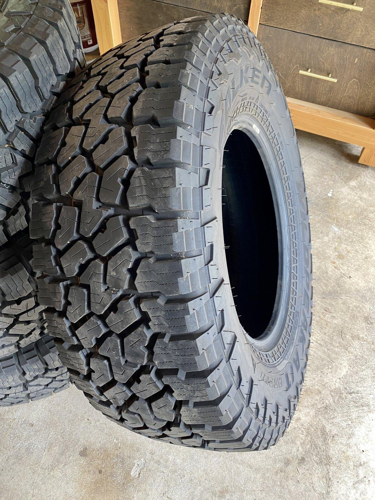 Jeep Gladiator Falken AT3W takeoffs (5) 457832E4-8FB5-40BC-97C0-1153C88CF338