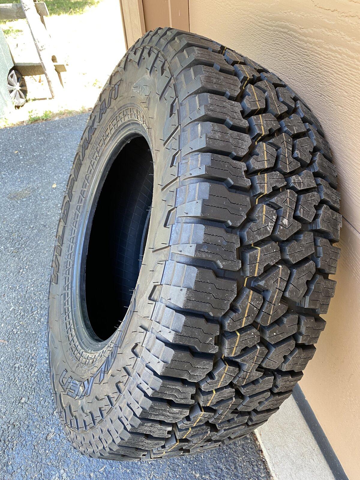 Jeep Gladiator Falken AT3W takeoffs (5) 3FE6FE92-0E5D-4DAC-BCD4-EFA90948C88D