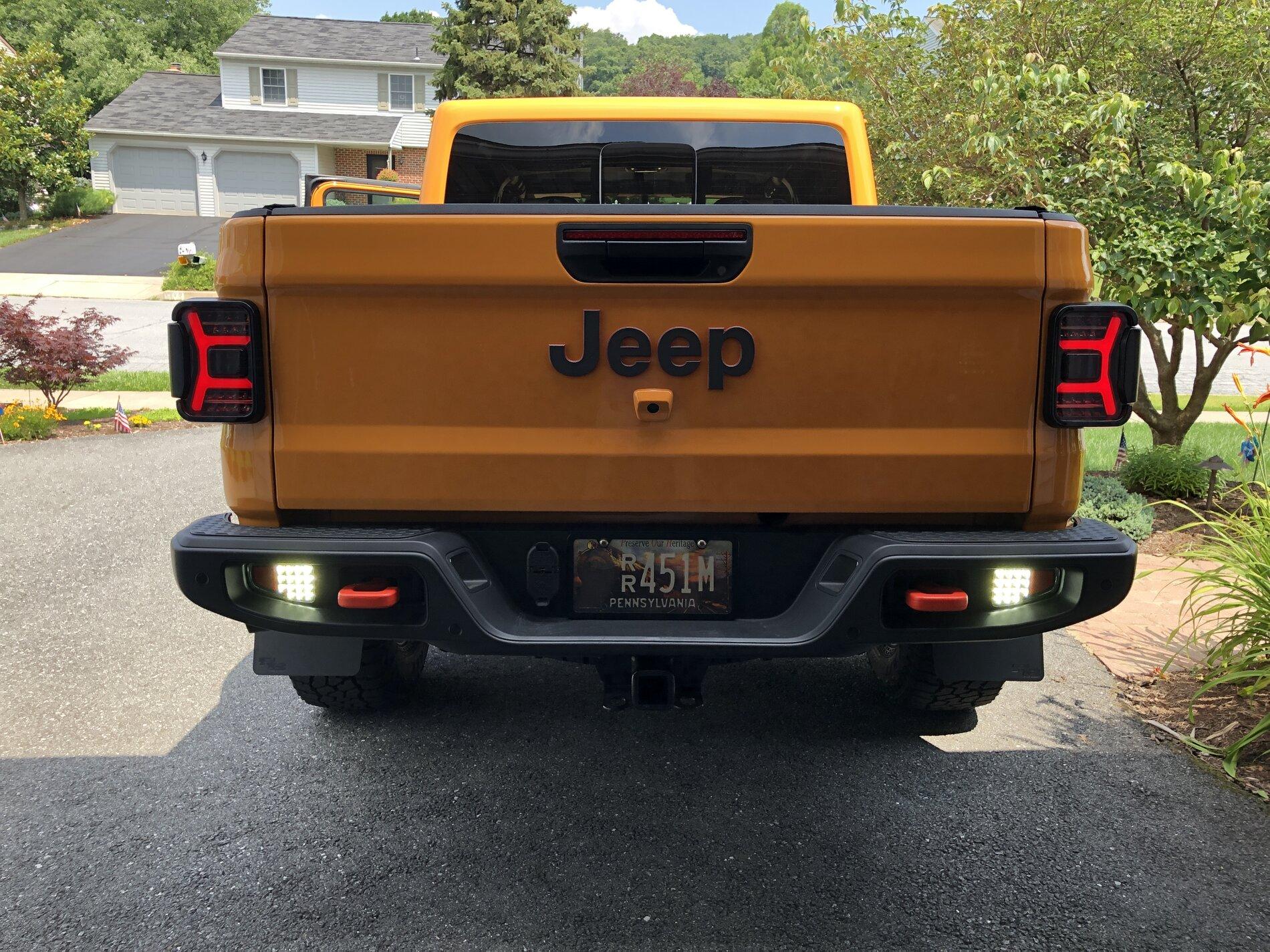Jeep Gladiator ORACLE LIGHTING Rear Bumper LED Reverse Lights install 0A921B12-B7D3-4680-9F62-9D89D61971E2
