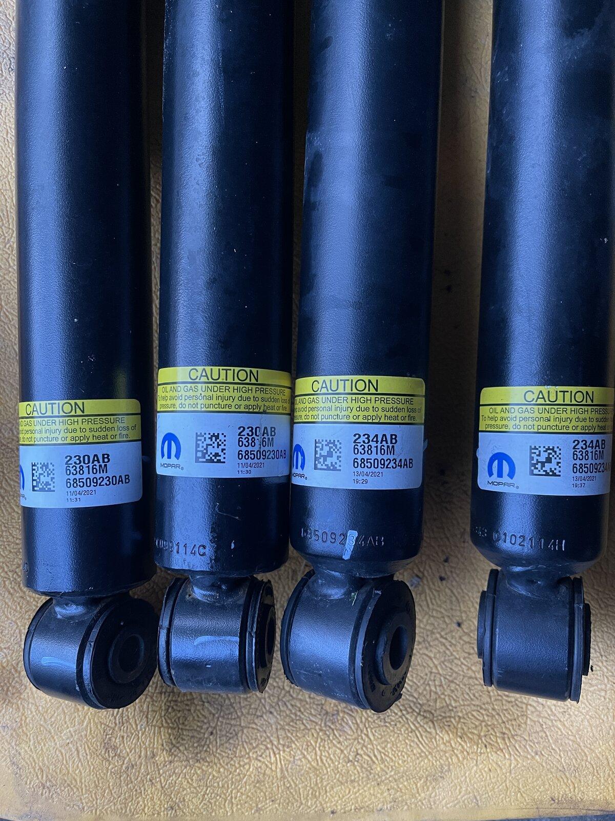 Jeep Gladiator 2021 Stock sport max tow shocks less than 500 miles DFABE9EA-D983-43C6-B04D-0D8A9B2B922C