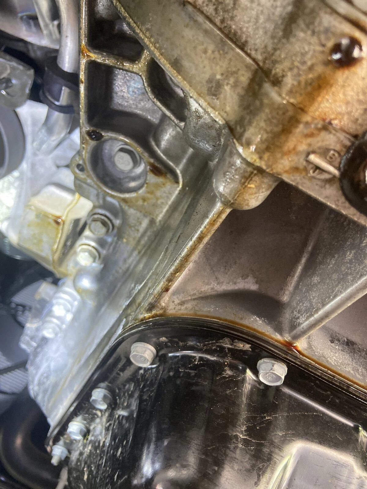 Jeep Gladiator Oil leak and oil pressure spike 3A3FAE42-11A1-47BA-A044-8863C7A8CF64