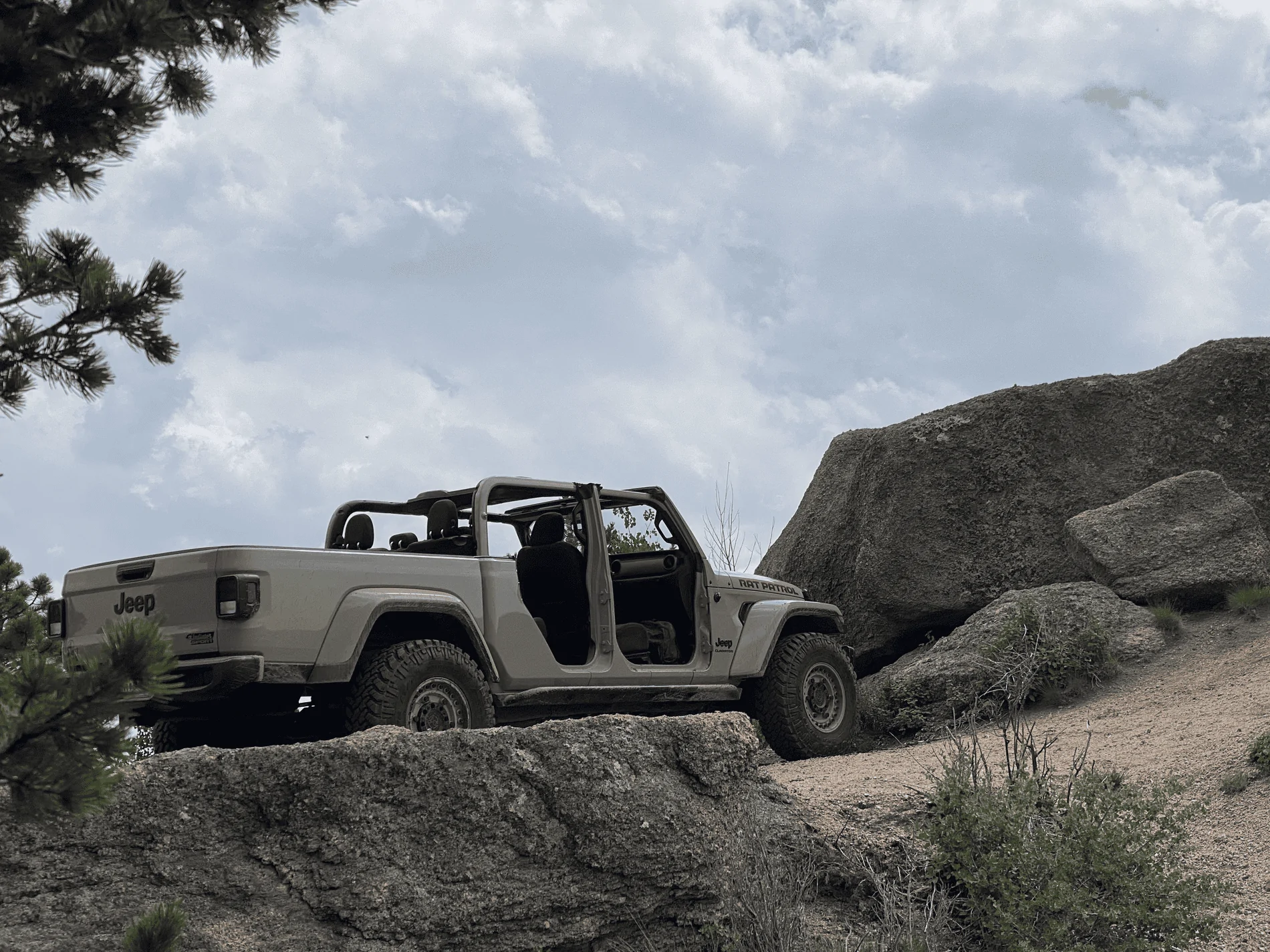 Jeep Gladiator Jeep Gladiator Rubicon Shocks on Sport S? tempImageRvK8Tu