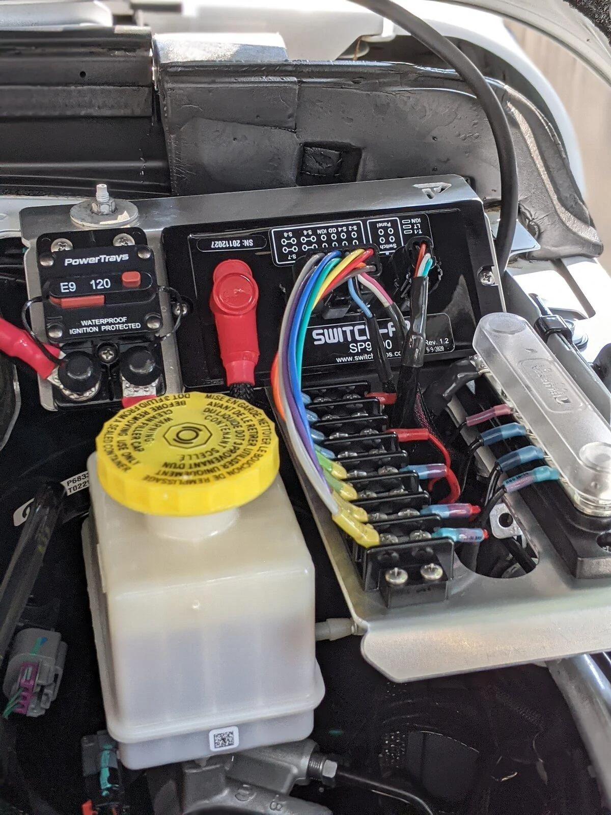 Jeep Gladiator Dual Battery w/ Redarc BCDC1225D in Engine Bay + 35W Lensun Hood Solar Panel PXL_20210715_173620618.PORTRAIT