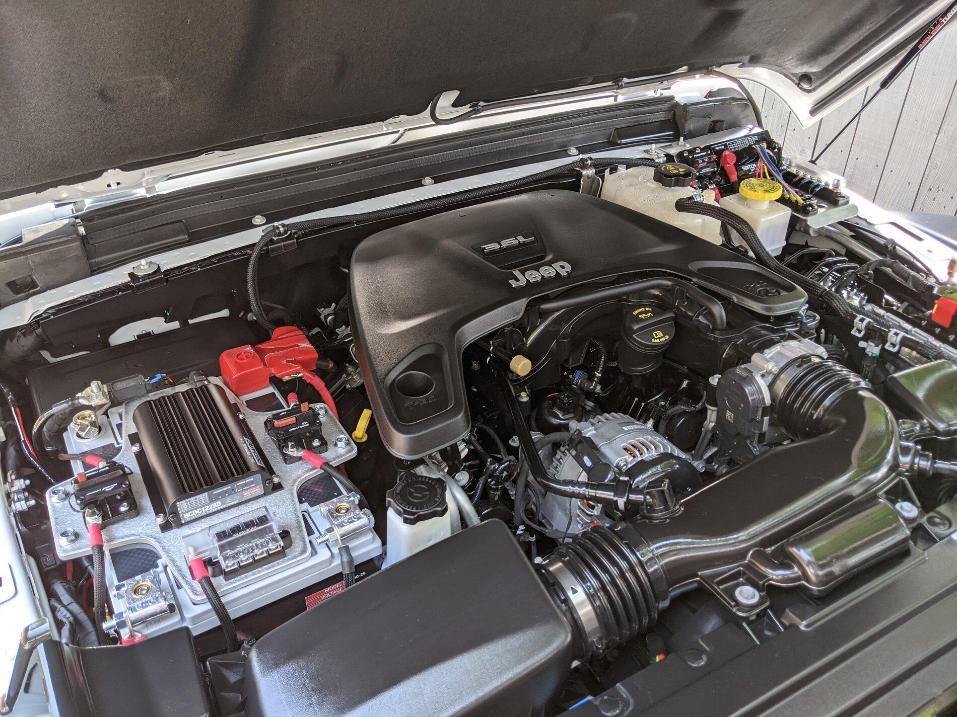 Jeep Gladiator Dual Battery w/ Redarc BCDC1225D in Engine Bay + 35W Lensun Hood Solar Panel PXL_20210715_174033157