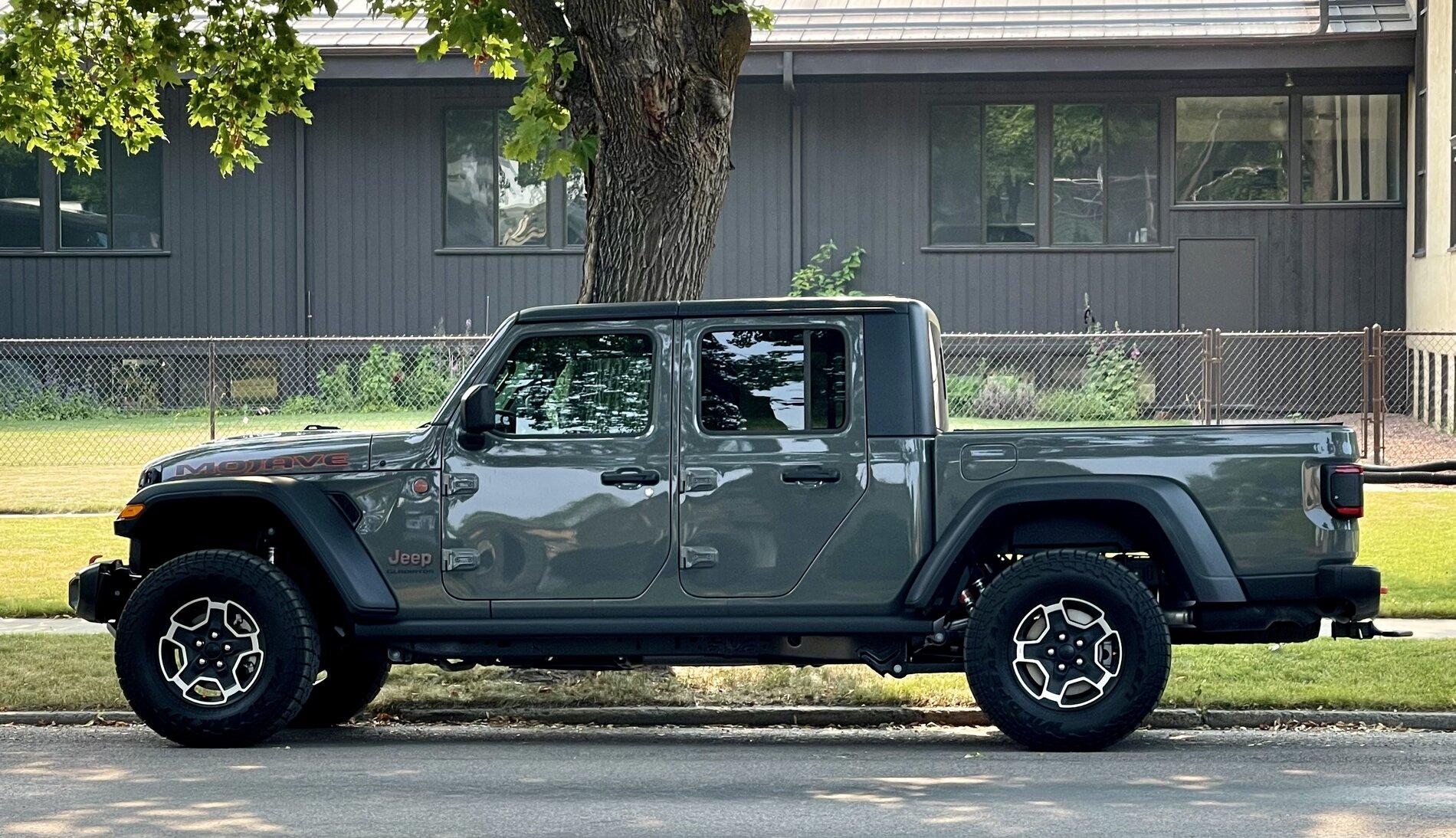 Jeep Gladiator Took Delivery of Your JT? Sign in Here! 253BAE99-72AC-473B-A8D3-5A046CC7BDE2