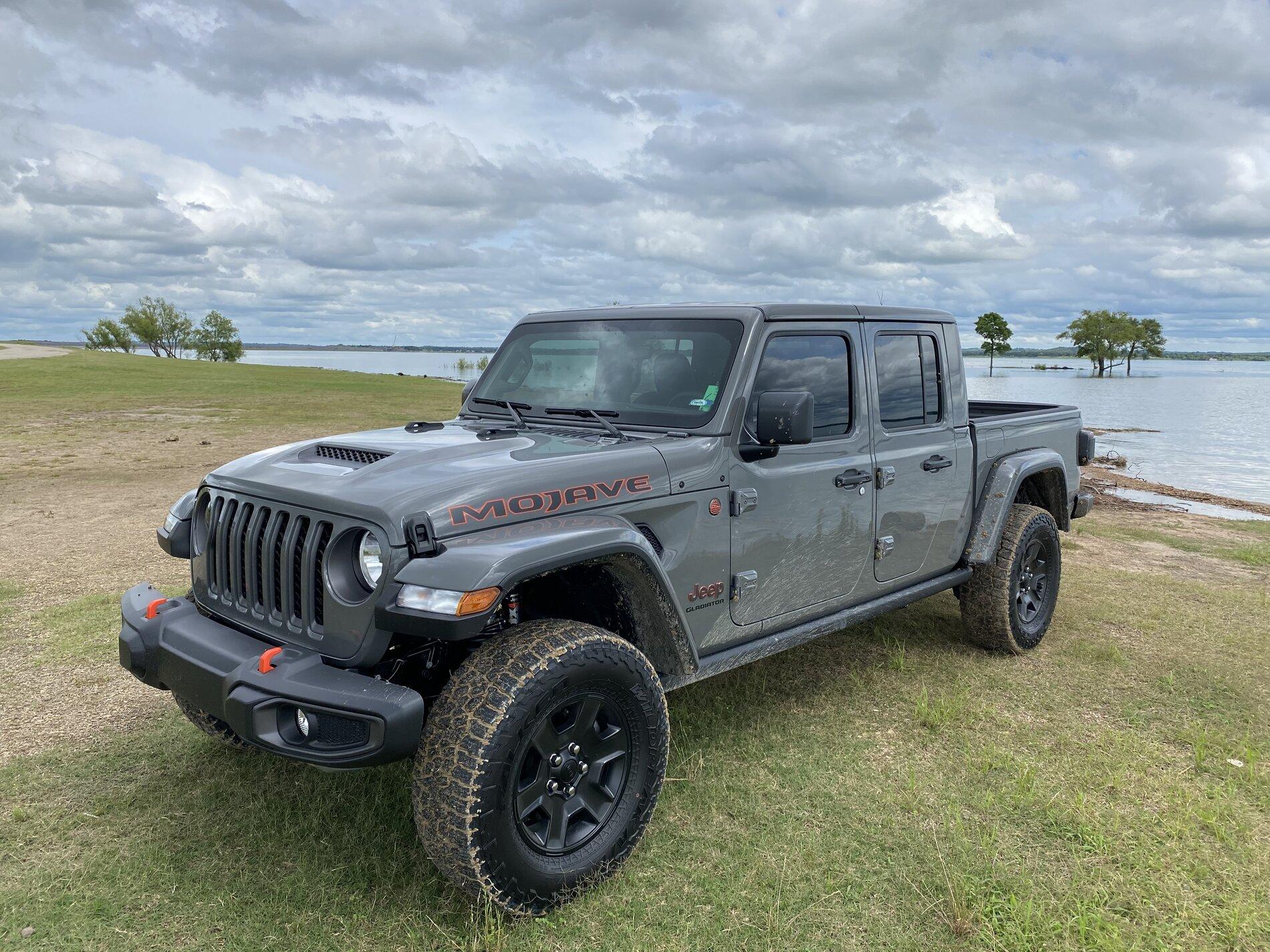 Jeep Gladiator MOJAVE Edition Gladiator JT Club 4C4B9B50-2AC9-4792-A5A9-993EEB267DF0