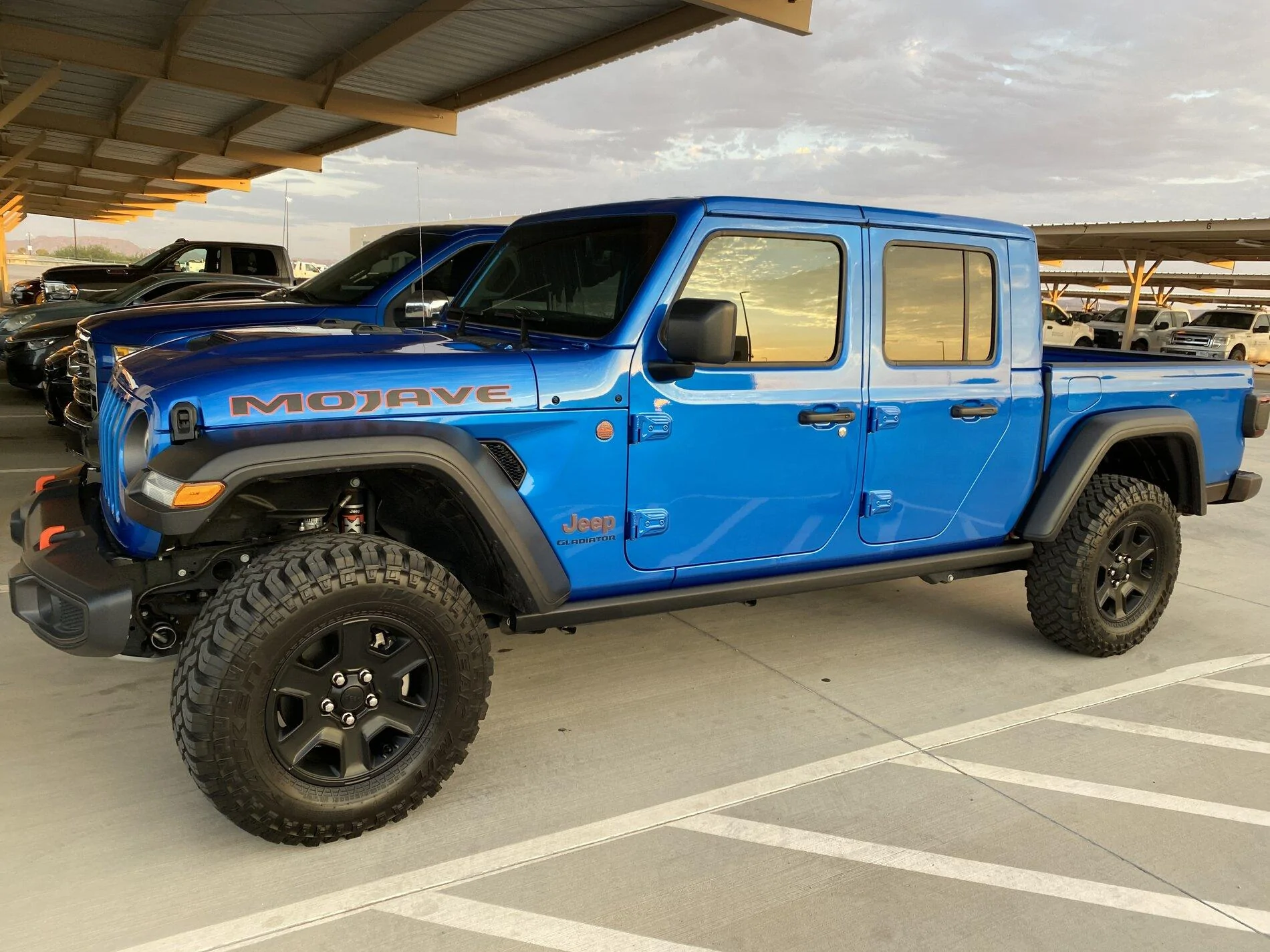 Jeep Gladiator Mojave Rock Sliders YUMA AZ A1D13377-A723-449F-B74F-E17D461B50A4