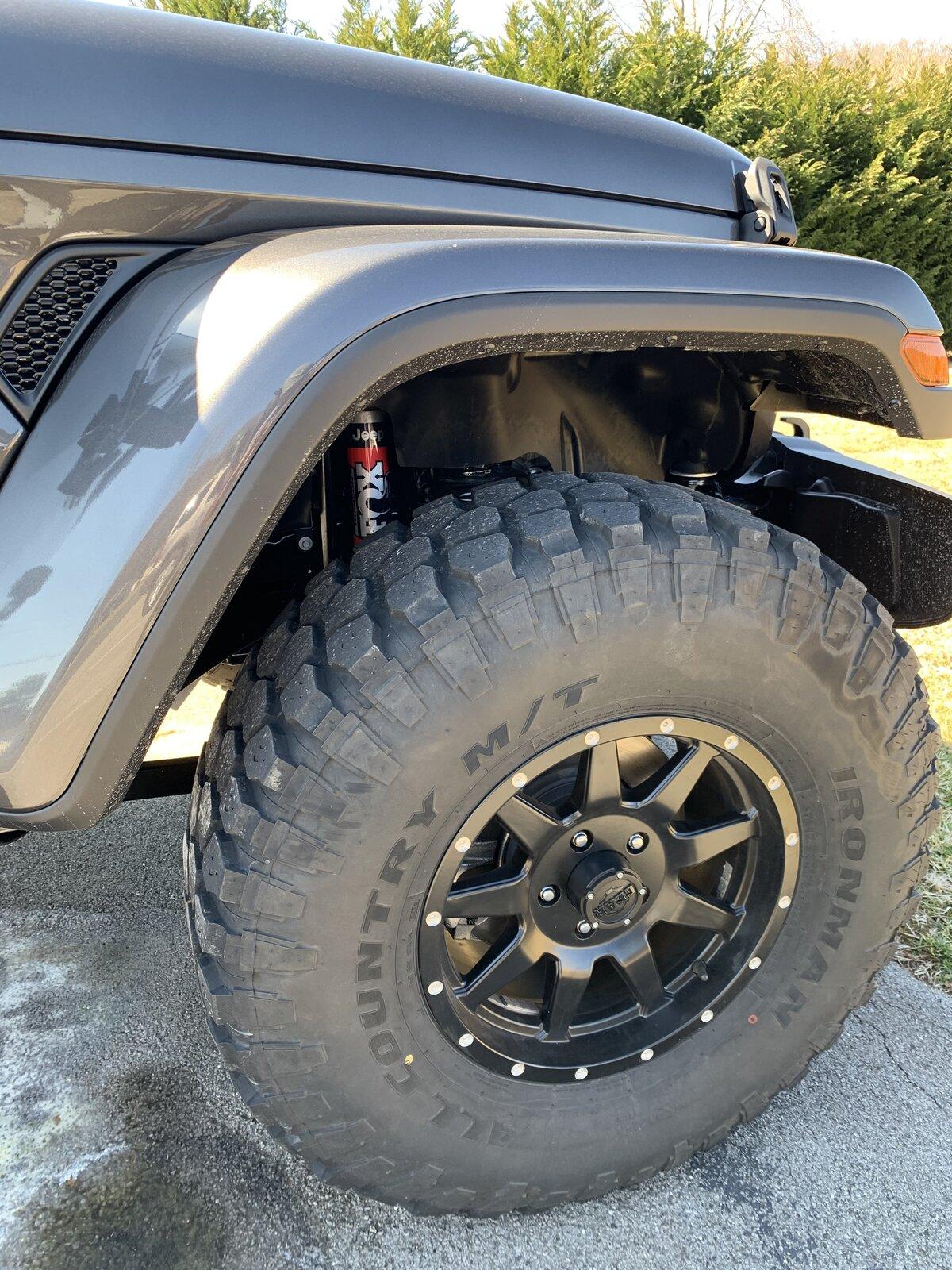 Jeep Gladiator Who’s Running Patagonia 38’s 936A8073-F1CB-4004-A6C3-7A24B5A4D5DC