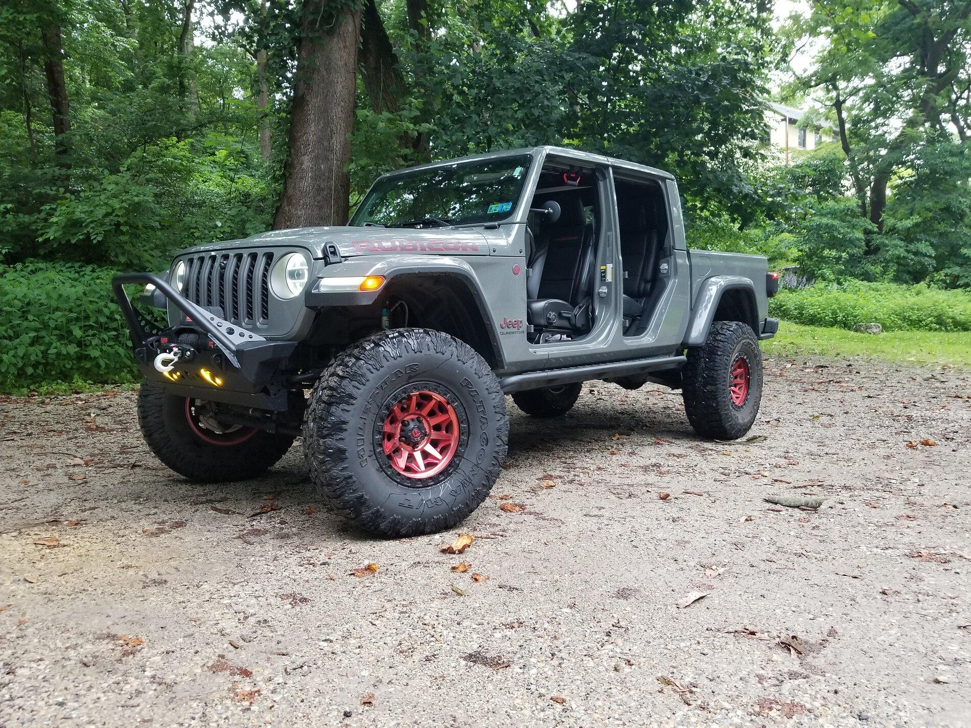 Jeep Gladiator Who’s Running Patagonia 38’s 20210708_194958