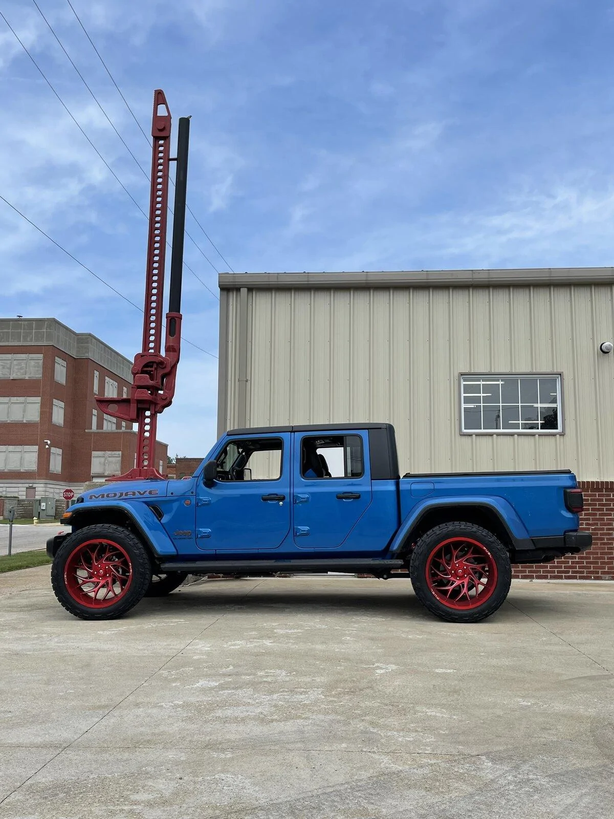 Jeep Gladiator Black is played out, let's see some colored rims E9495149-E6AB-4293-AB24-C2229D7677E2