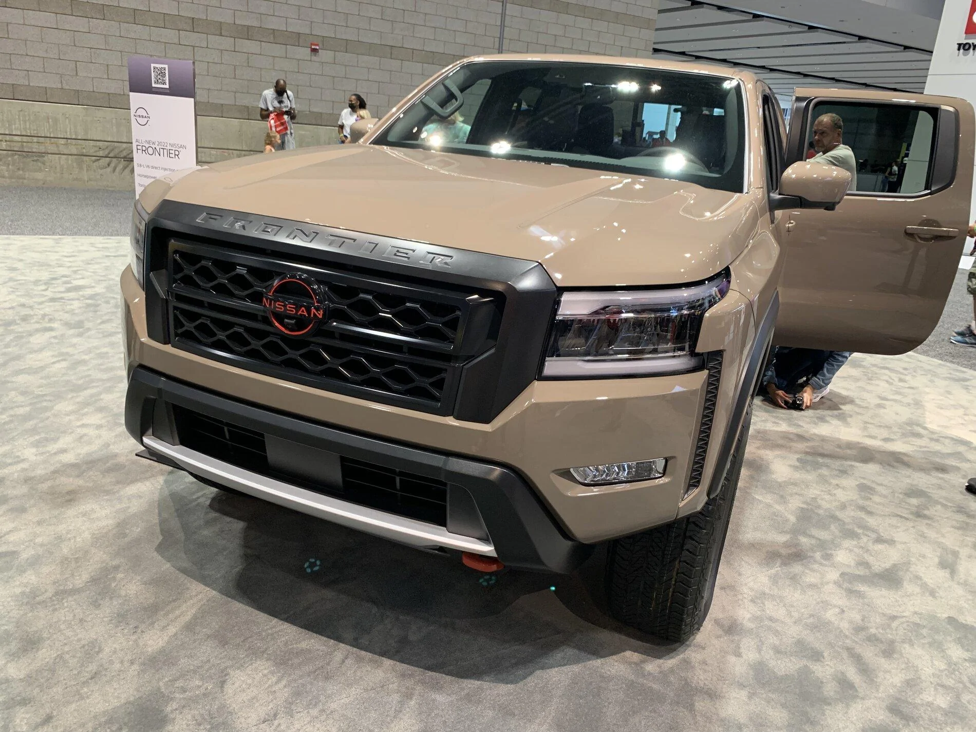 Jeep Gladiator 2021 Chicago Auto Show (Pics! Bronco, Grand Wagoneer, Frontier, JL, JT) IMG_6799