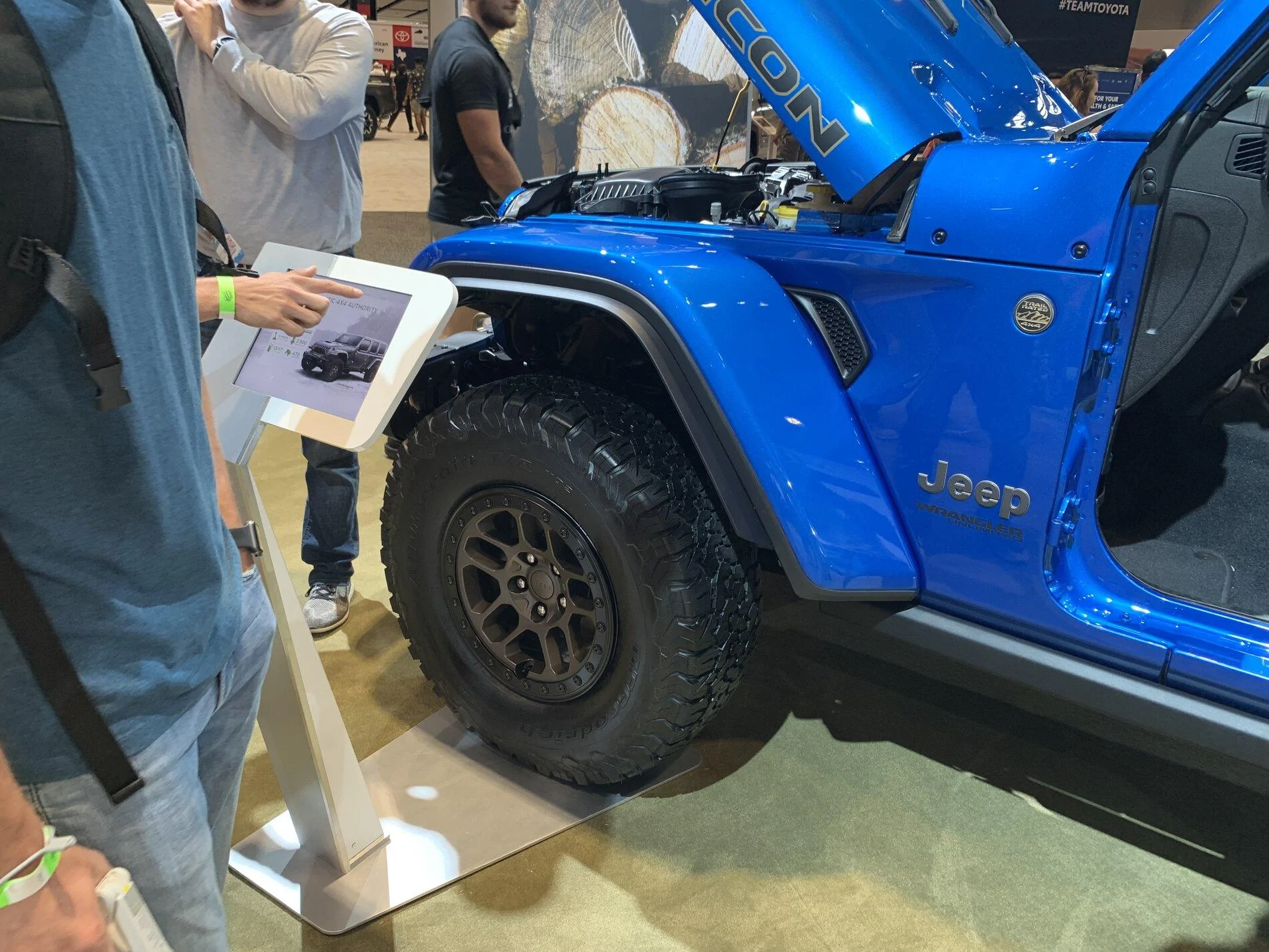 Jeep Gladiator 2021 Chicago Auto Show (Pics! Bronco, Grand Wagoneer, Frontier, JL, JT) IMG_6767