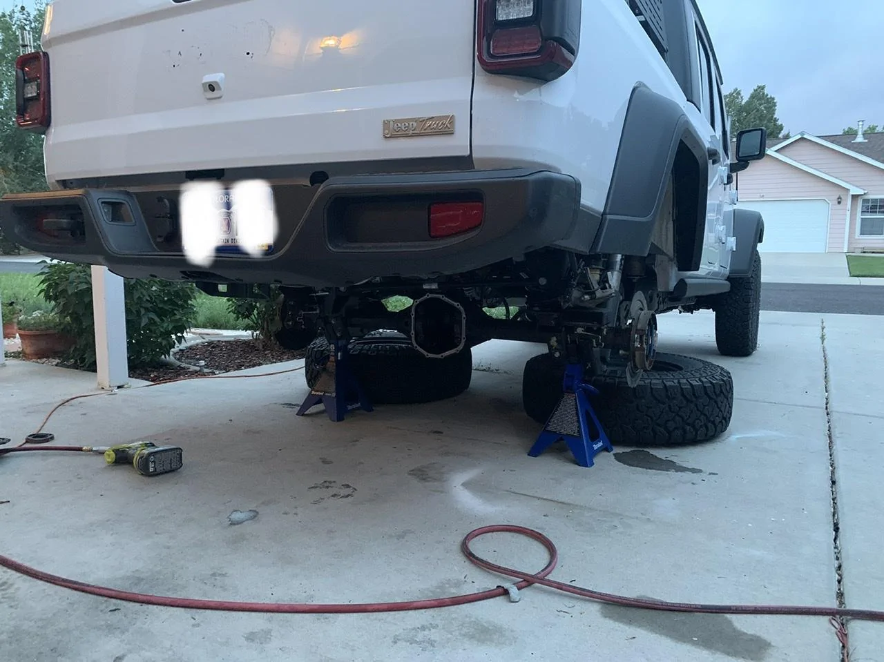 Jeep Gladiator ‘21 Sport w/2” Mopar, Kenda 35x10.50 on Mopar Steel Spares 0B2DF40A-1423-4A90-9451-62C1C2B33704
