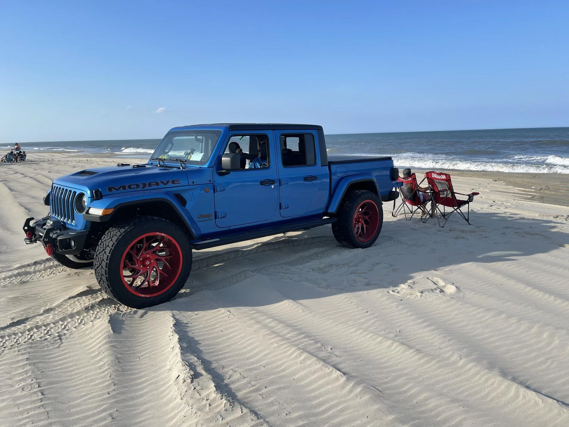 Jeep Gladiator HYDRO BLUE PEARL Gladiator JT Club 60DF75A1-E225-4C0C-B951-6D03704F7C84