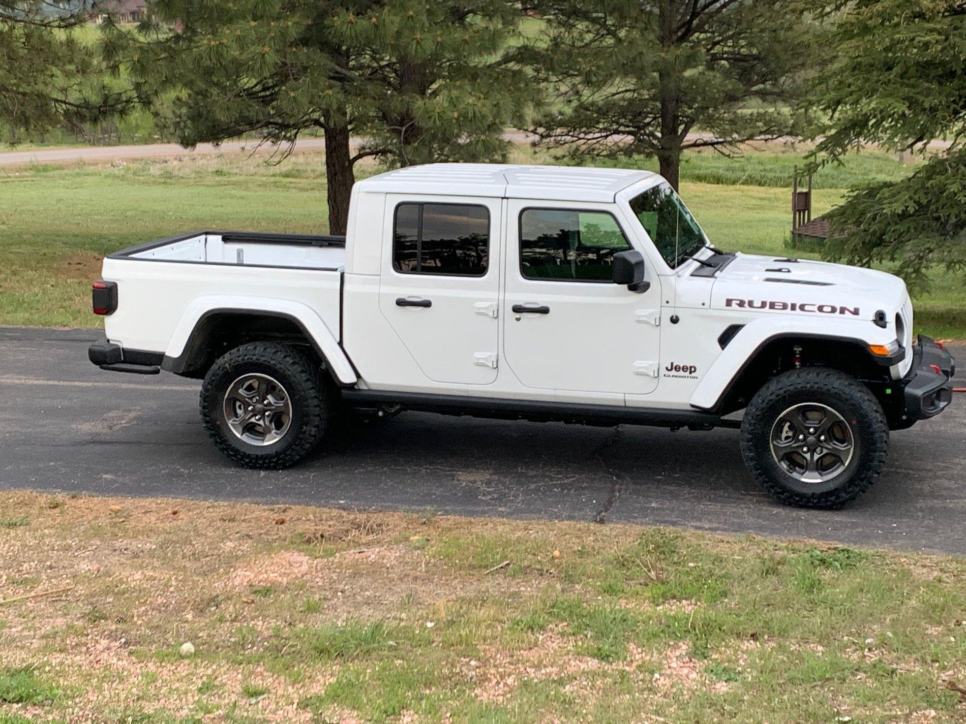 Jeep Gladiator BRIGHT WHITE Gladiator JT Club G8R