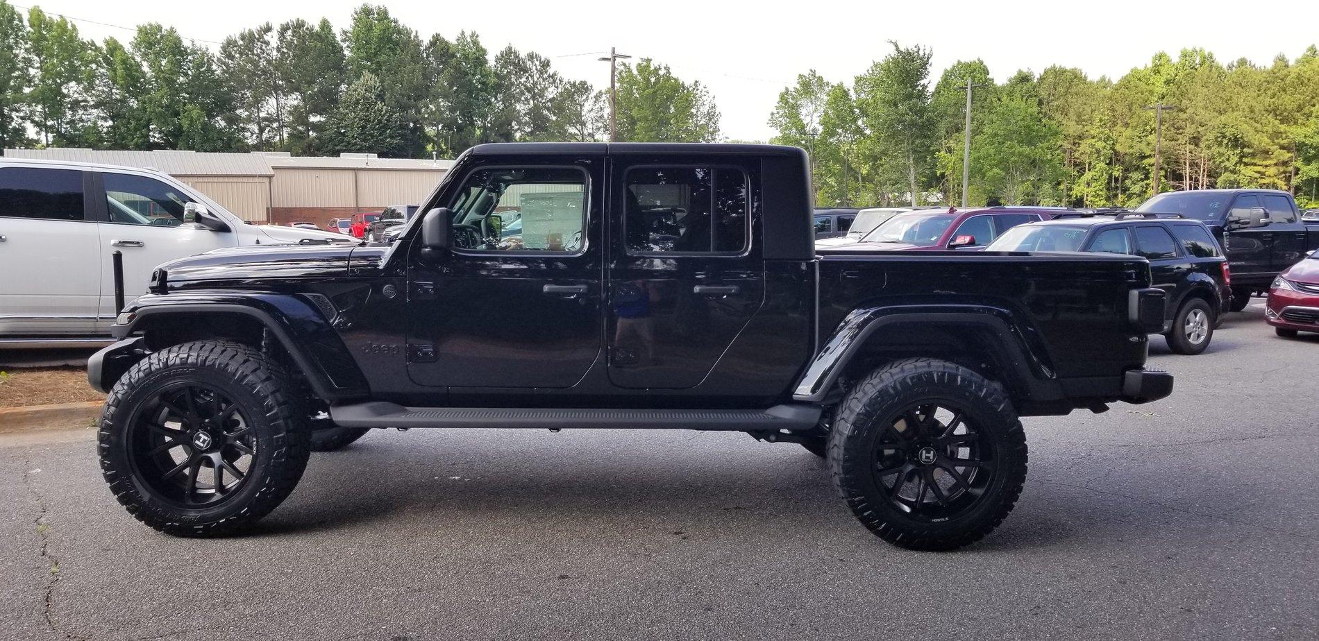 Jeep Gladiator Gladiator Mopar 2" Lift Kit Now Available 20190531_102633