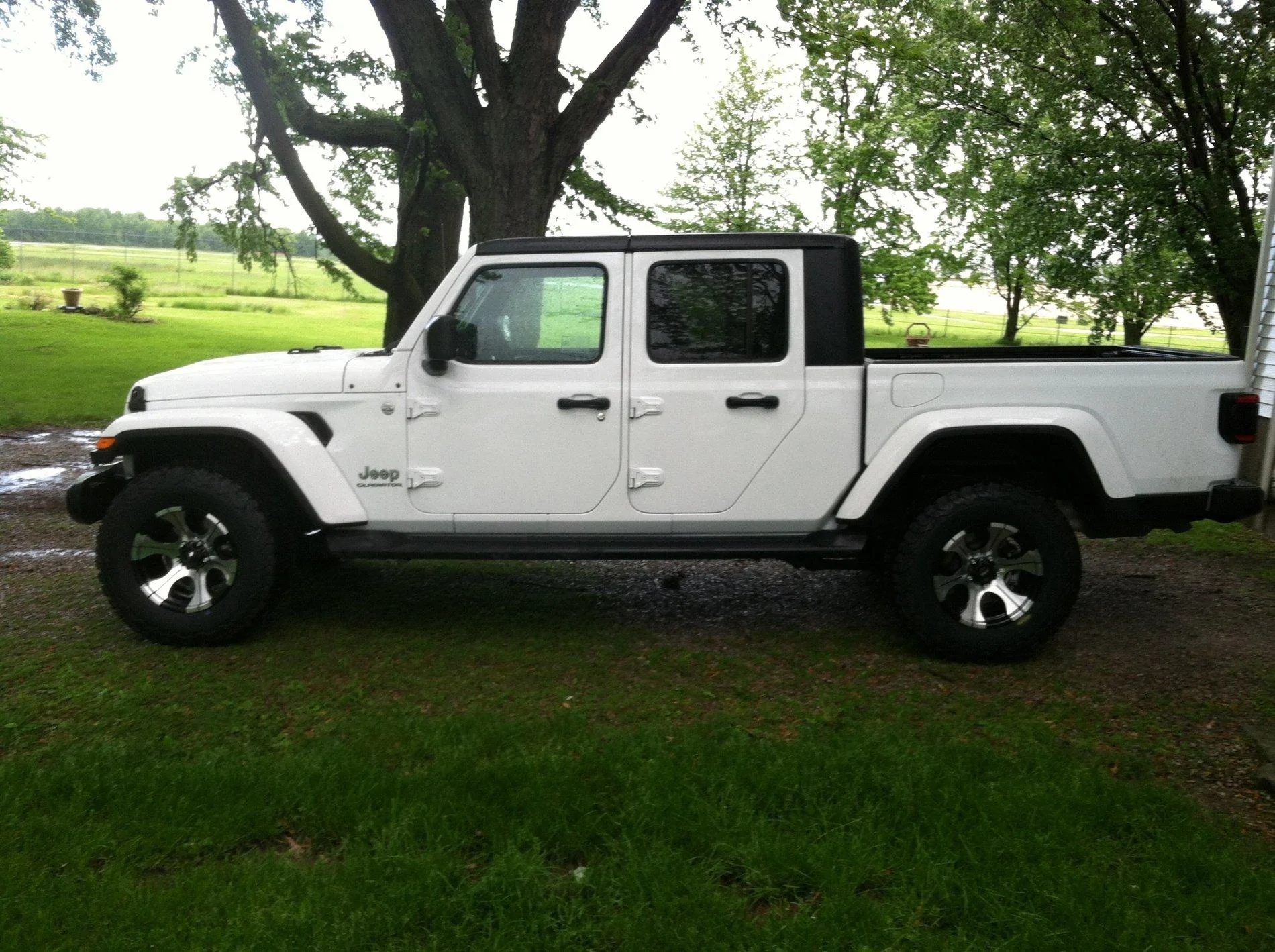 Jeep Gladiator BRIGHT WHITE Gladiator JT Club IMG_0901 (002)
