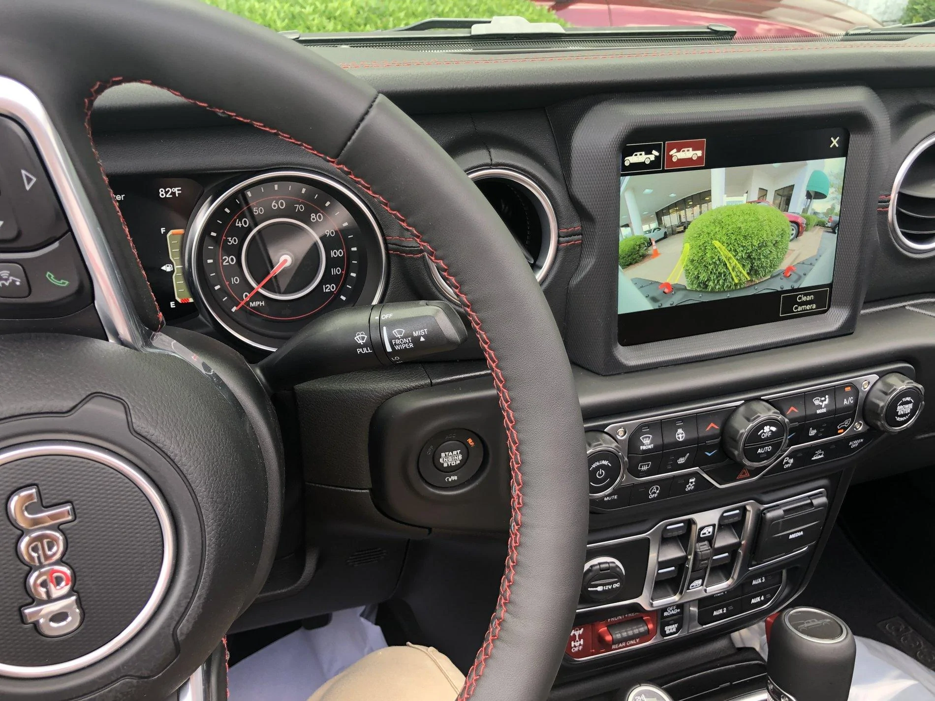 Jeep Gladiator Anyone with LE in driveway, post review and pix here! CD500F7D-7787-4164-A994-D93722E60B13